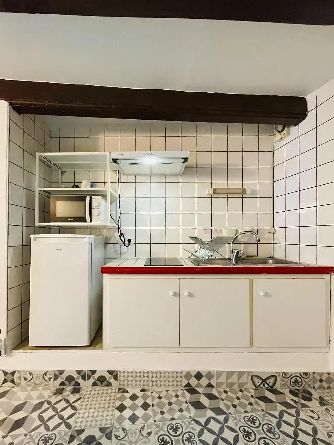 Apartment Dnn - Charming 1 Bedroom # Center Thiers # Free Parking, Wifi And Prime Video